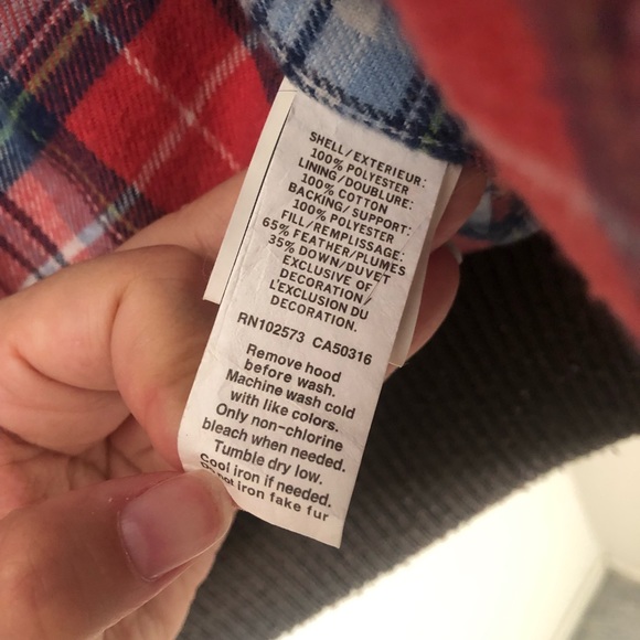 Hollister Red Plaid & Brown Puffer Vest w/ Detachable Fur Hood Size Large - Picture 6 of 14